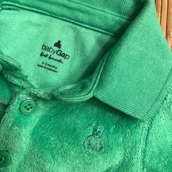 0-3 months Baby GAP Collared One-piece, green - Picture 2 of 5